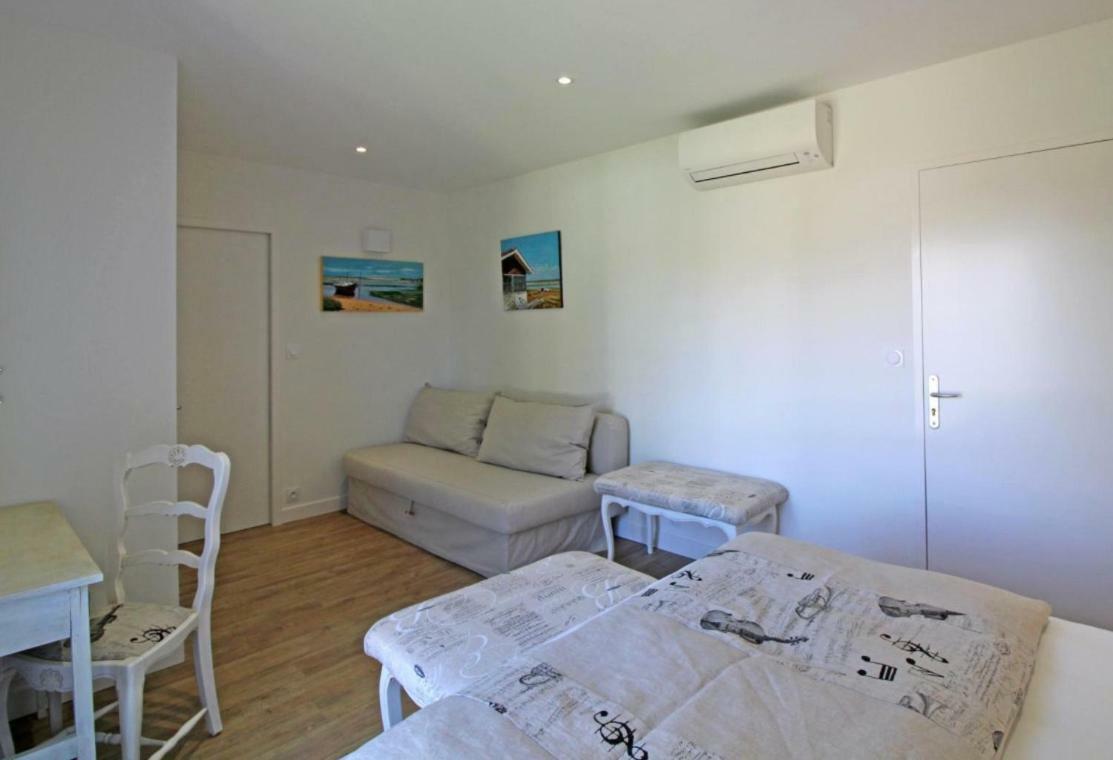 Chez Pascale Et Patrick Bed & Breakfast Mios